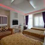 Szálloda Lara World 3*