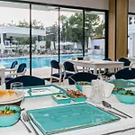 Hotel Lara World