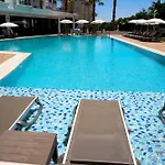 Szálloda Lara World Antalya
