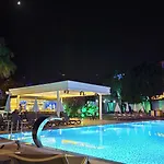 Lara World אנטליה