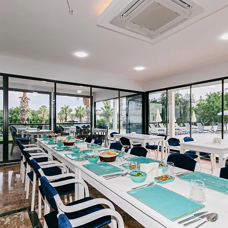 Lara World Hotel