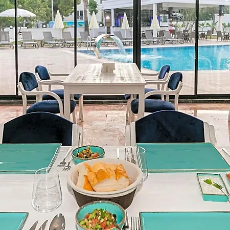 Lara World Hotel 3*