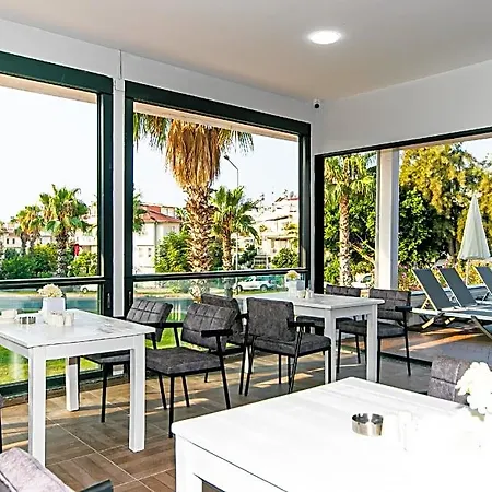 Hotel Lara World Antalya