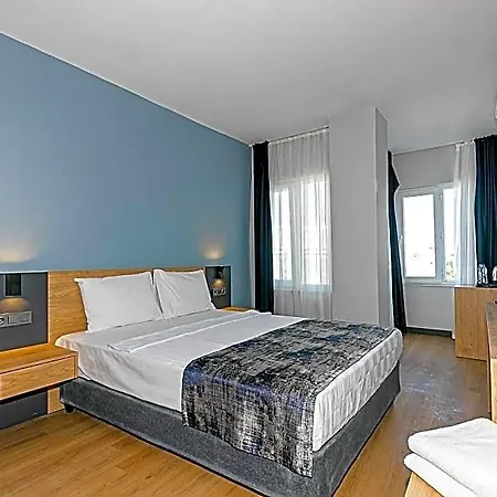 Hotel Lara World 3*