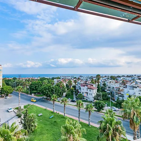 Hotel Lara World