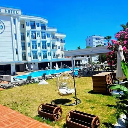Otel Lara World